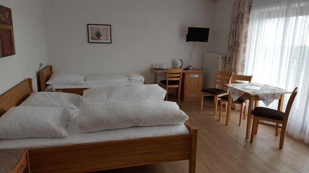 Hotel Landgasthof Hohenauer Hof Kültér fotó